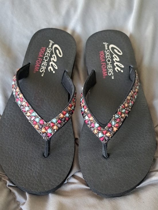 Skechers Shoes - Skechers Black Flip Flops with Multicolor Beaded V-Strap